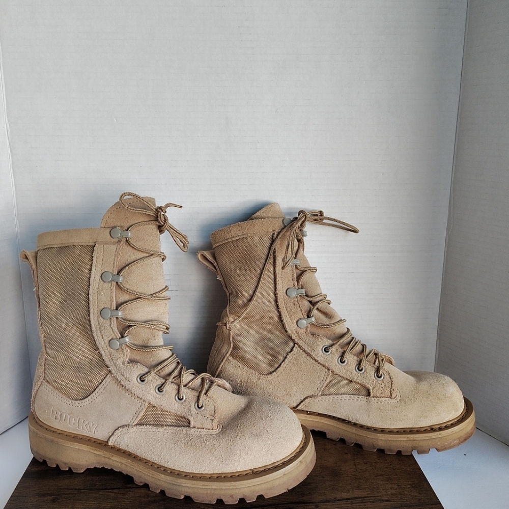 Rocky Military Boots Size 5.5 N 790G  Gor-Tex Vibram Tan Combat Boots Lace Up